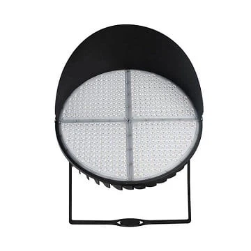 Led tuli kriketiväljakule