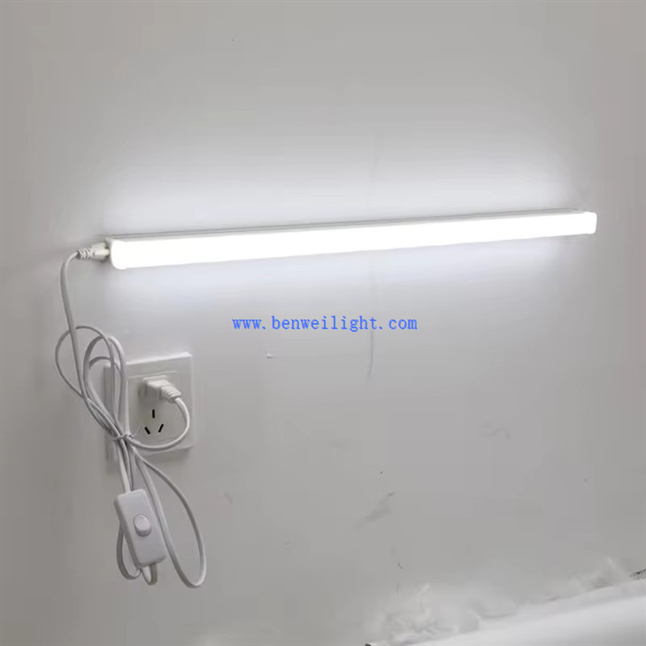 T5 Linkable Integrated LED Tube Light fixture with switch 4