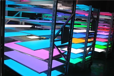 40 W peatatud RGB LED lameekraanvalgusti 62 × 62